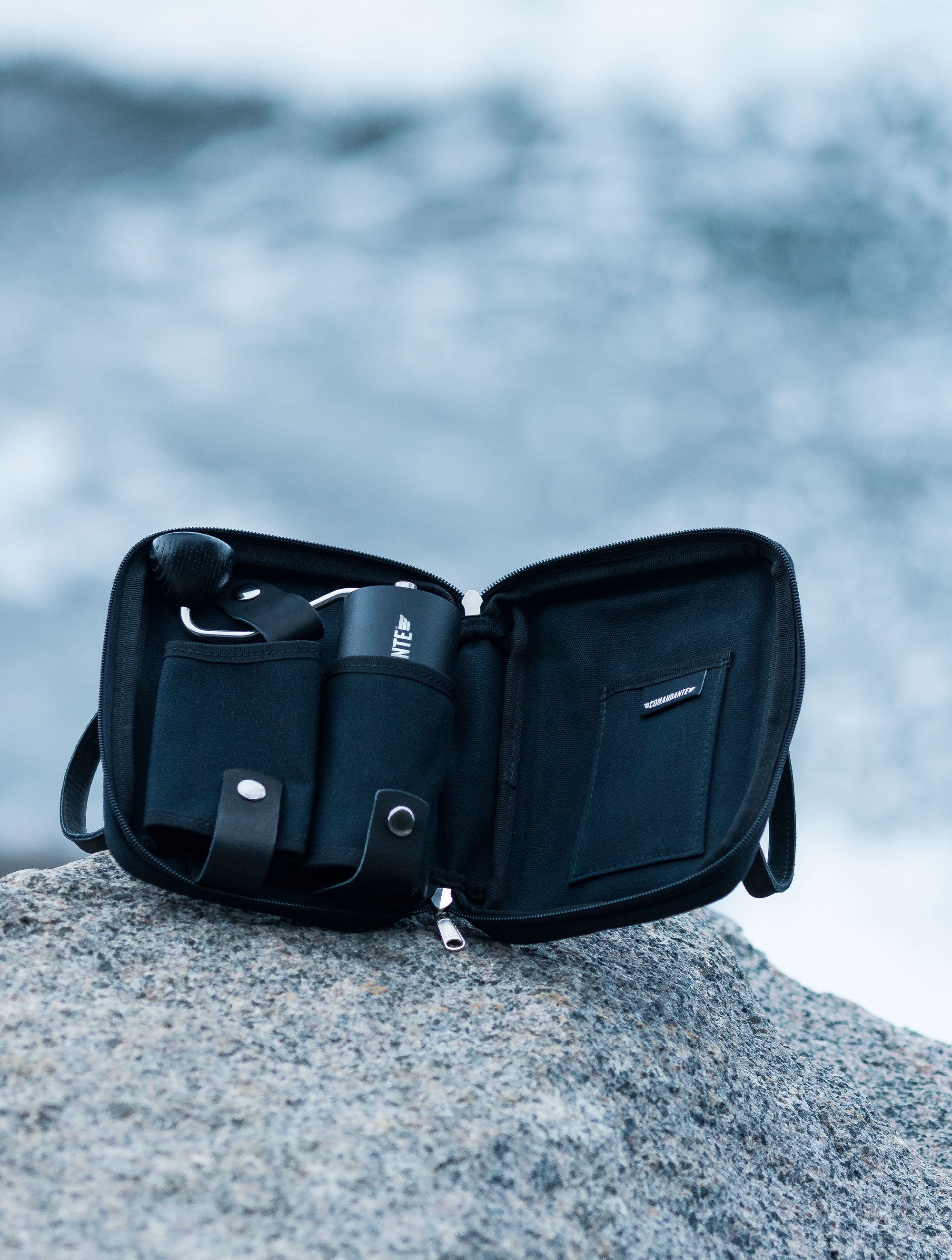 supremo-comandante-travel-bag-black-transporttasche image 3