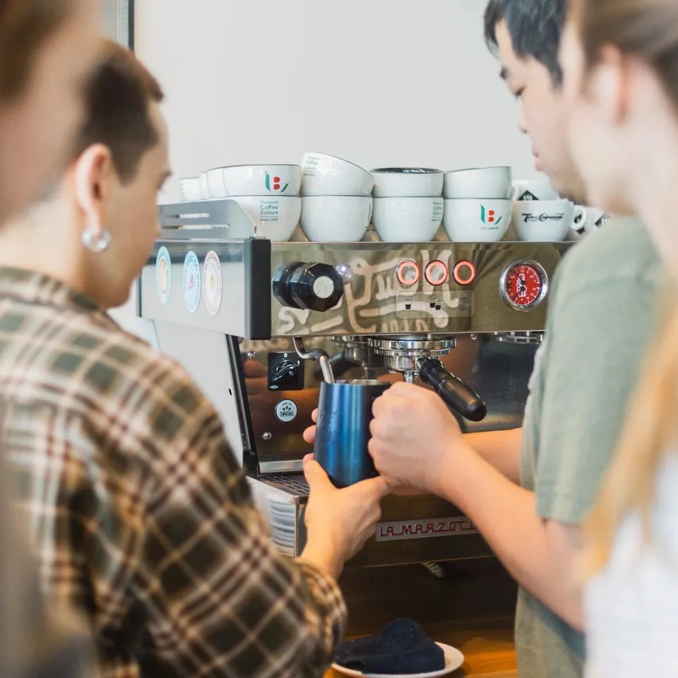19grams-latte-art-kurs-1-workshop-berlin image 1