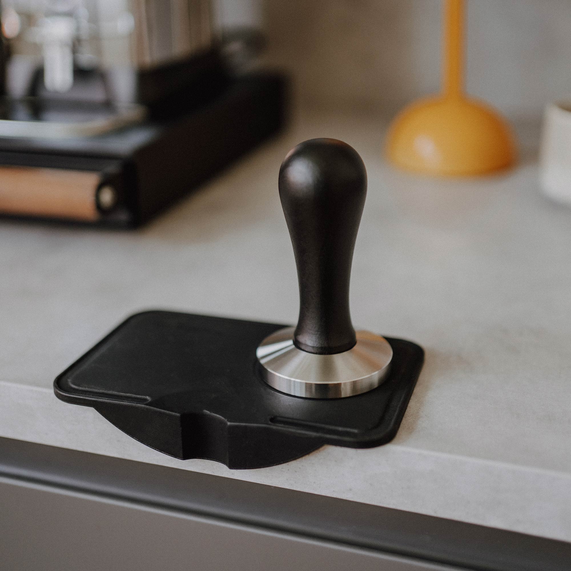 joefrex-tamper-elegance-buchenholz-schwarz-durchmesser-w-hlbar image 3