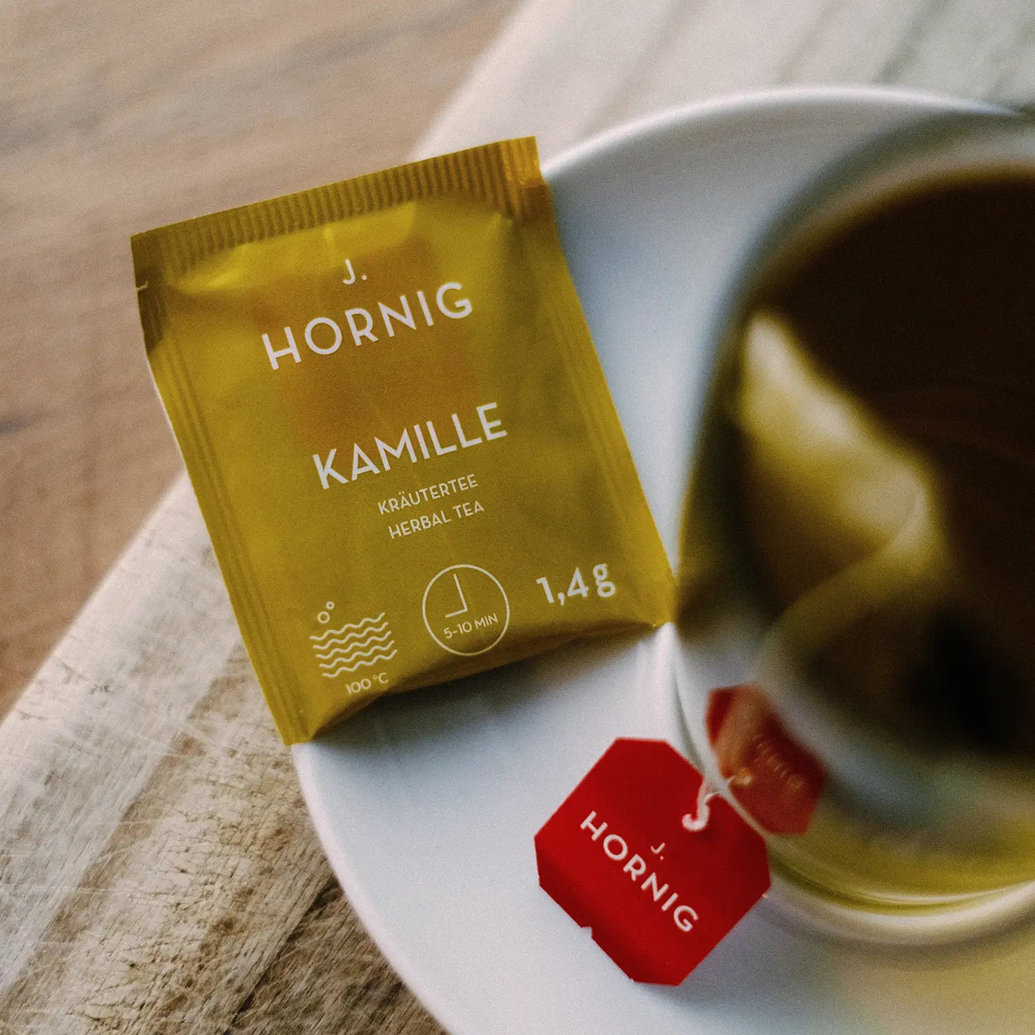 j-hornig-kamille-tee-4x25-doppelkammerbeutel-vorratspackung image 3