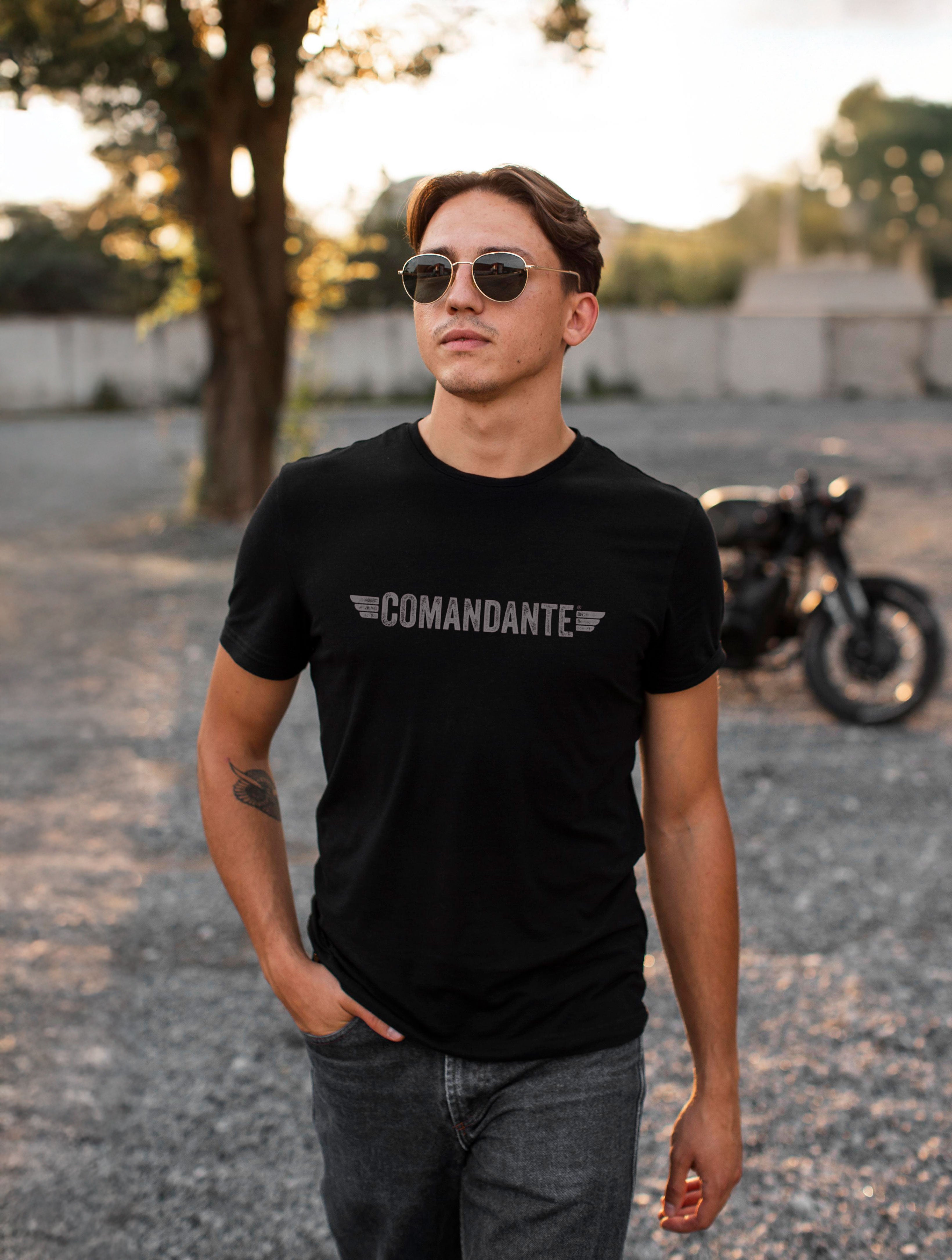 supremo-comandante-t-shirt-unisex image 2